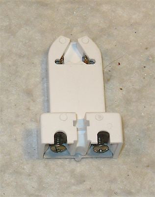 Leviton: 390-1W, Standard Fluorescent Lampholder, Pedestal, Screw Mount, White - eandetrading.net