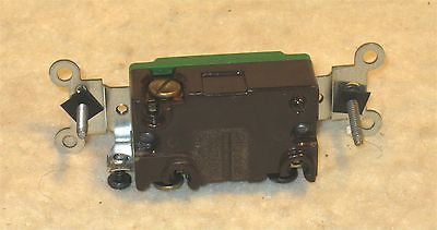 Leviton: 3033-2, 30 Amp, 120/277V, Toggle 3-Way AC Quiet Switch, Brown - eandetrading.net