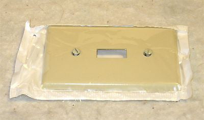 Leviton: 86001, 1-Gang Toggle Switch Wallplate, Standard Size, Ivory (5ea/pack) - eandetrading.net