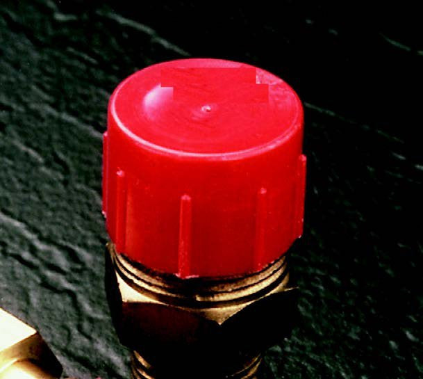 NAS832-24, M5501/11 Threaded Plastic Red Caps - E&E Trading