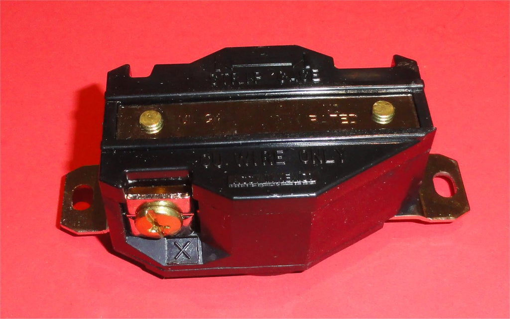 Leviton: 8300-H, 20 Amp, 120 Volt, NEMA 5-20R, 2P, 3W, Hospital Grade - eandetrading.net